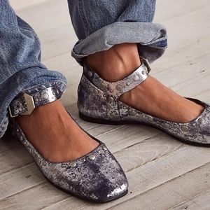 Free People Mystic Mary Jane Silver Distress Flats